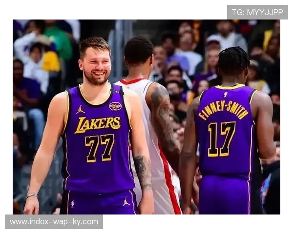 湖人排名滑落至西部第九 正式落入附加赛区争八形势严峻